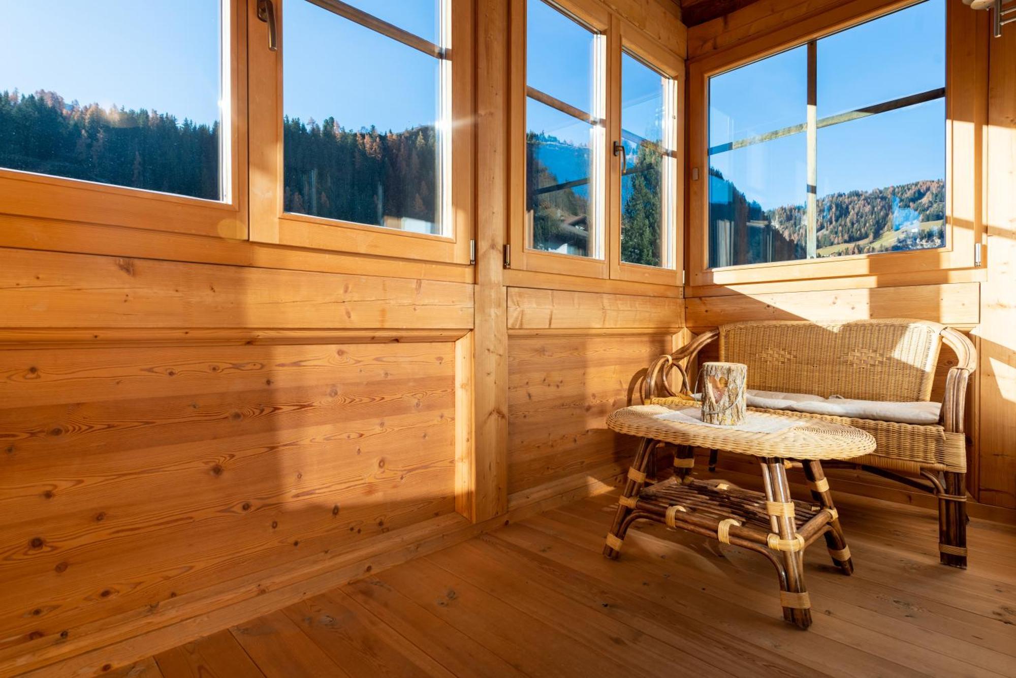 Garni Hotel Geier Santa Cristina Val Gardena Exterior photo